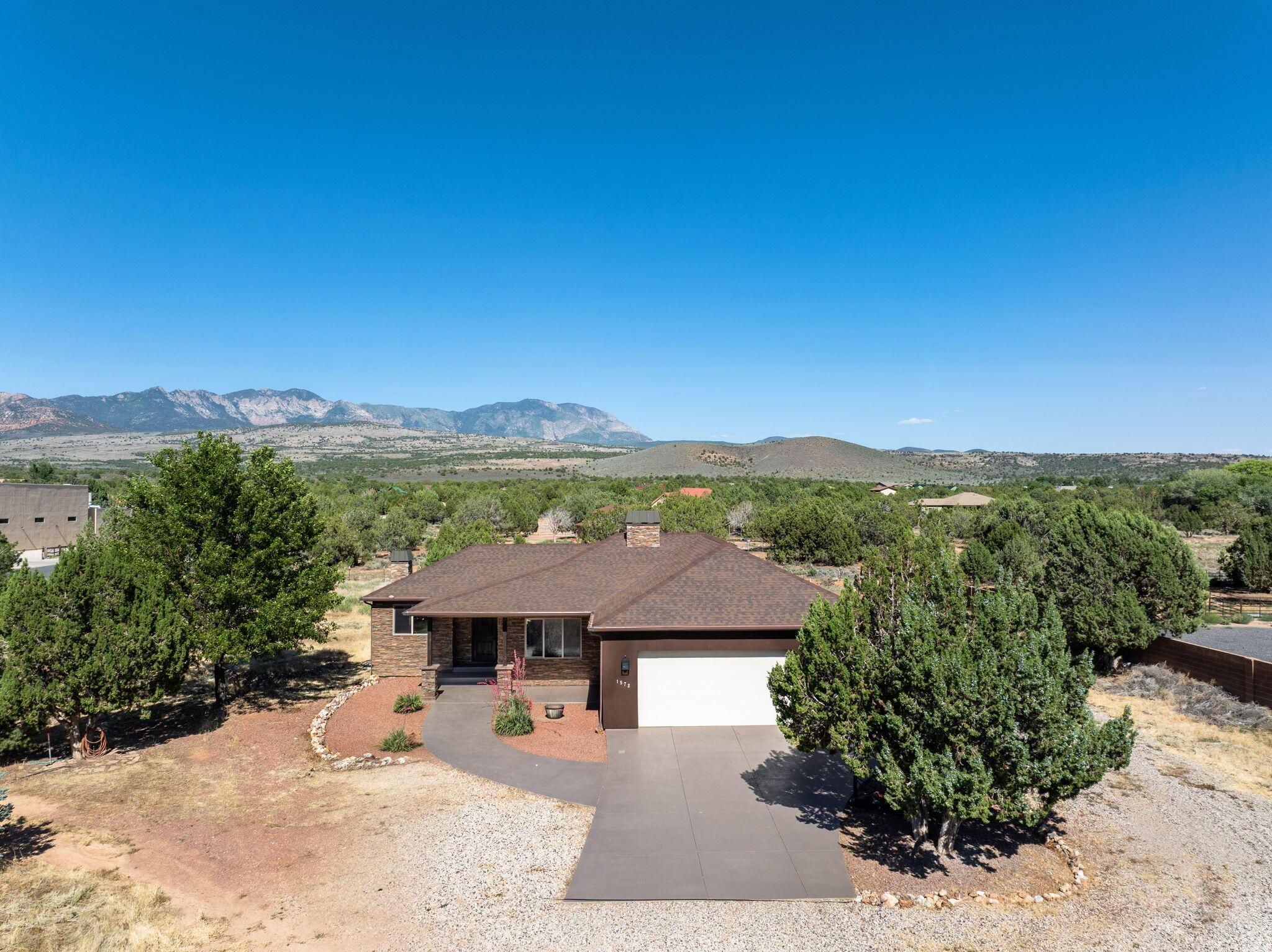 Dammeron Valley, Utah, 84783, United States, 5 Bedrooms Bedrooms, ,3 BathroomsBathrooms,Residential,For Sale,1920558