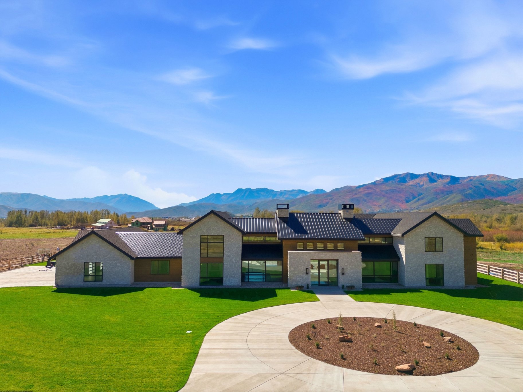  A Modern Estate Framed by Mount Timpanogos - 物件實景