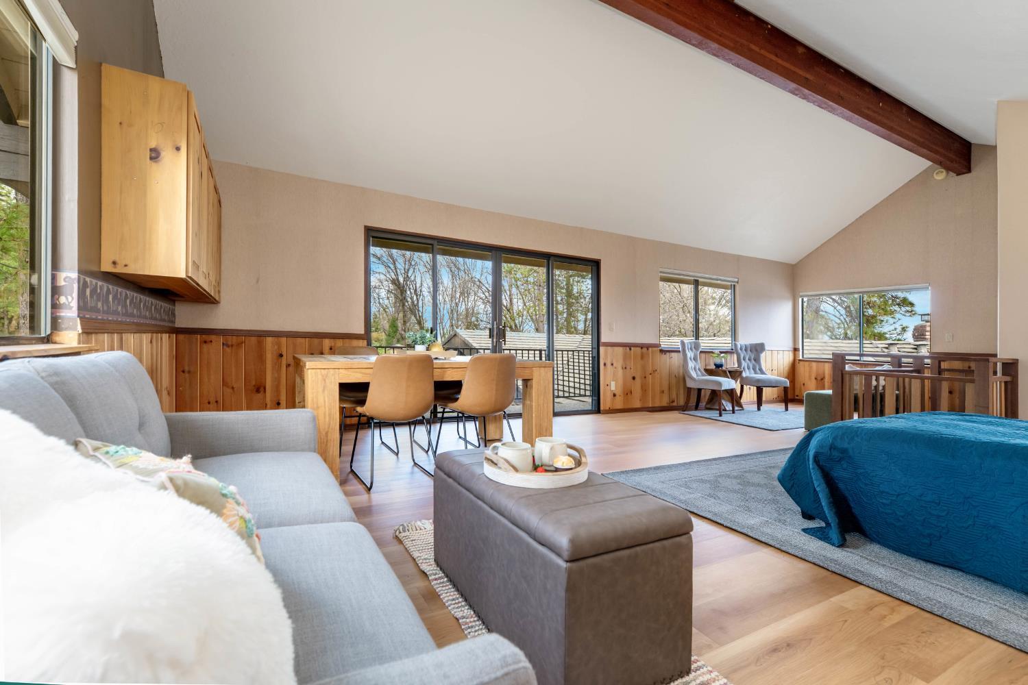 Grass Valley, California, 95949, United States, 3 Bedrooms Bedrooms, ,5 BathroomsBathrooms,Residential,For Sale,2006343