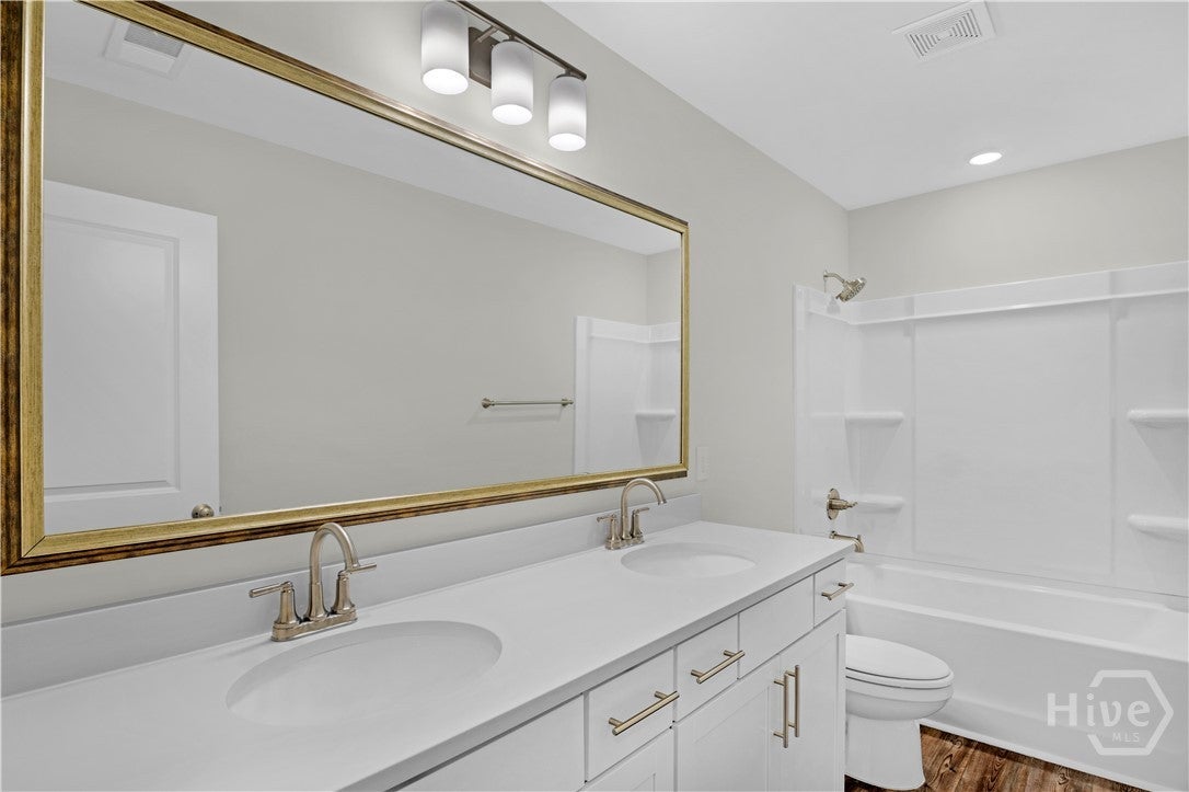 Richmond Hill, Georgia, 31324, United States, 5 Bedrooms Bedrooms, ,4 BathroomsBathrooms,Residential,For Sale,1987331