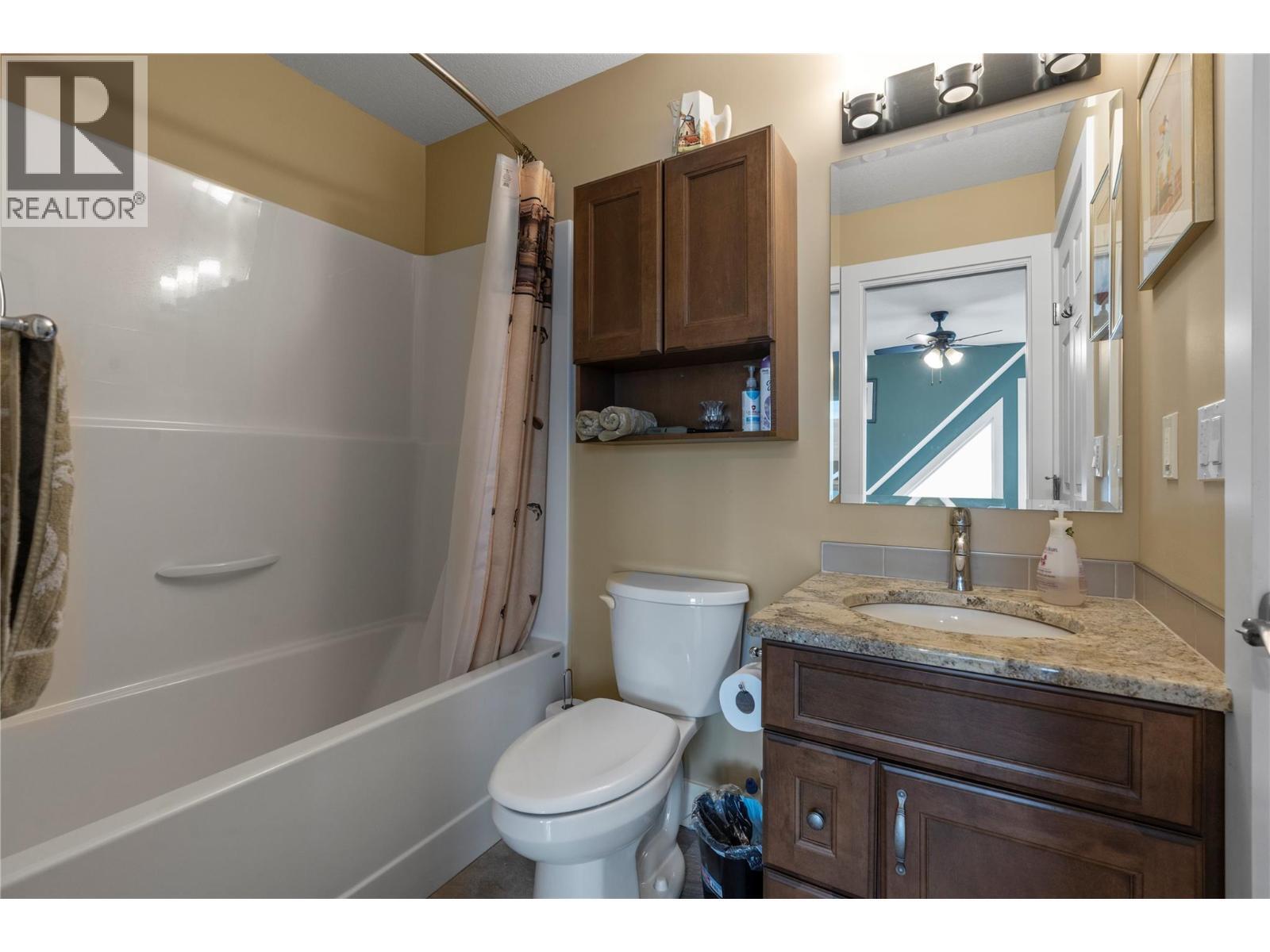 KELOWNA, British Columbia, V1Z 3R8, CA, 2 Bedrooms Bedrooms, ,2 BathroomsBathrooms,Residential,For Sale,1950857