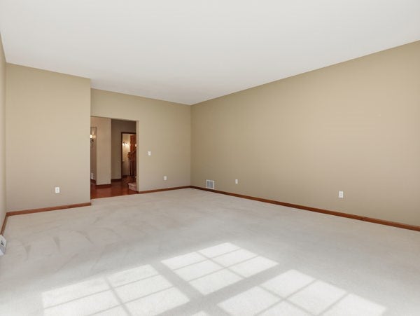 Sayre, Pennsylvania, 18840, United States, 5 Bedrooms Bedrooms, ,4 BathroomsBathrooms,Residential,For Sale,1979429