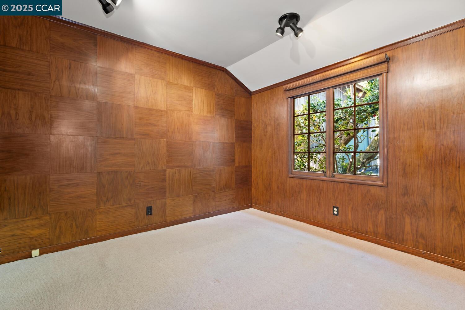 Orinda, California, 94563, United States, 6 Bedrooms Bedrooms, ,4 BathroomsBathrooms,Residential,For Sale,1838160