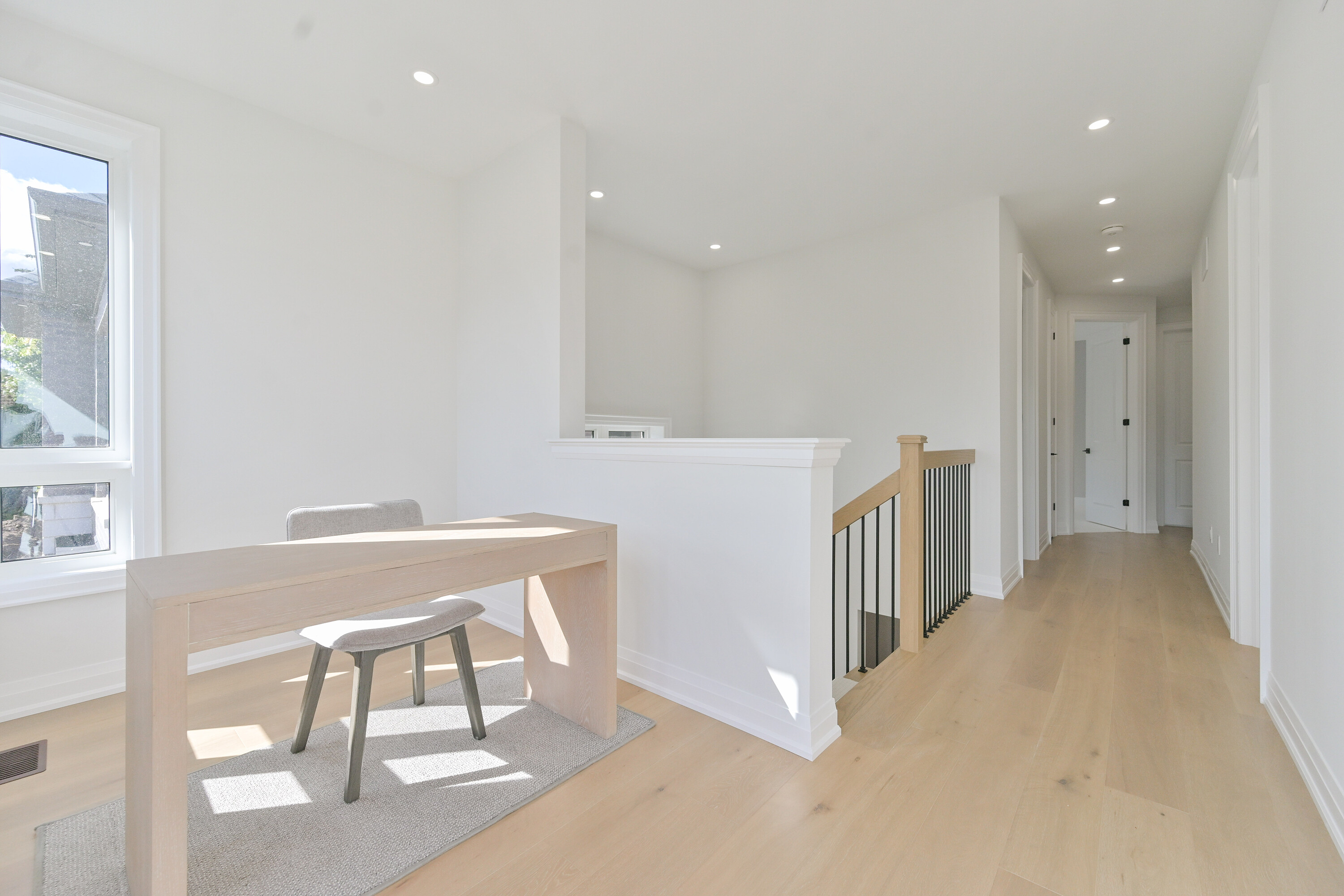  Gorgeous Custom-Built Home - 物件實景