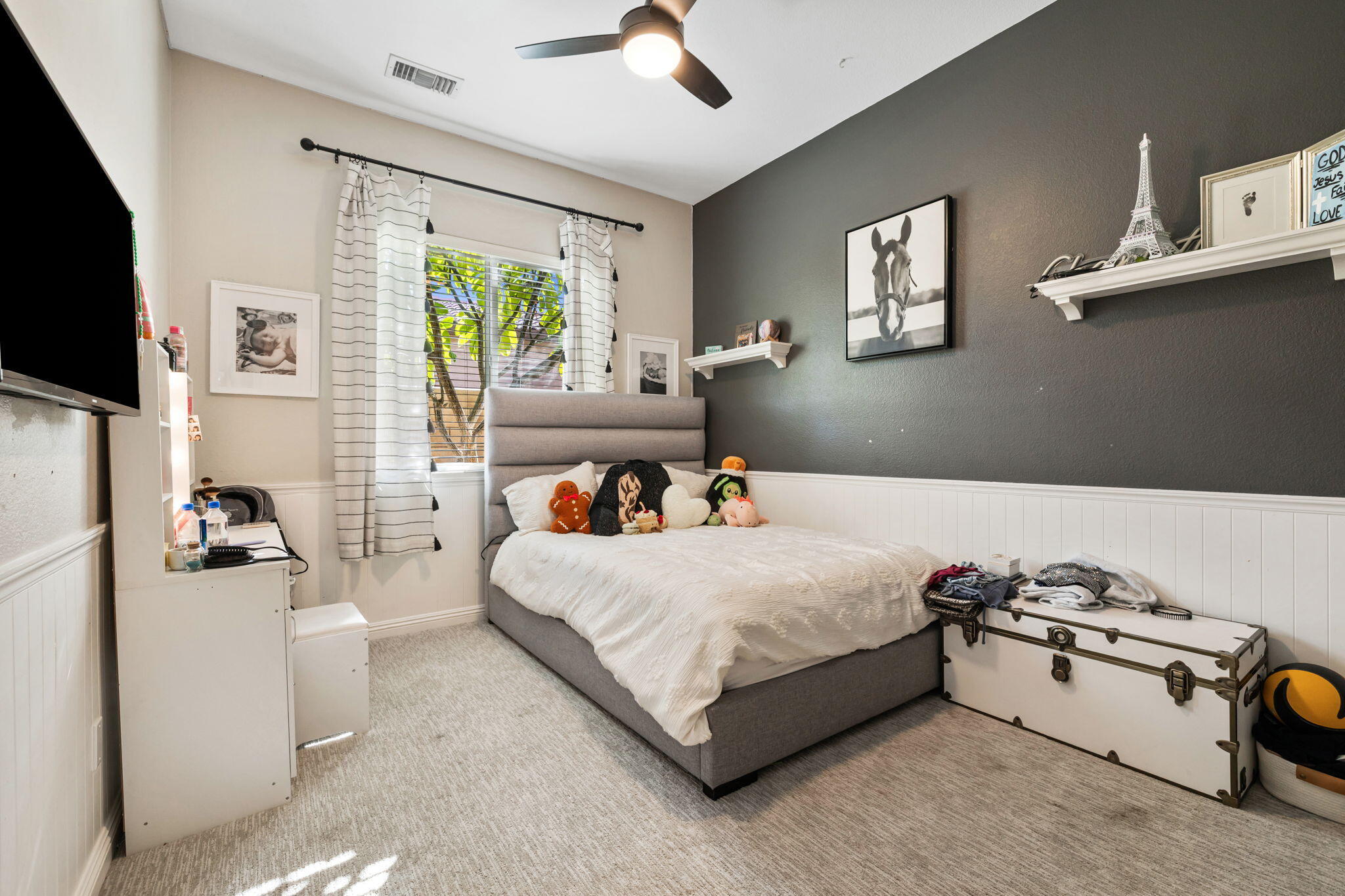 La Quinta, California, 92253, United States, 5 Bedrooms Bedrooms, ,3 BathroomsBathrooms,Residential,For Sale,1998389