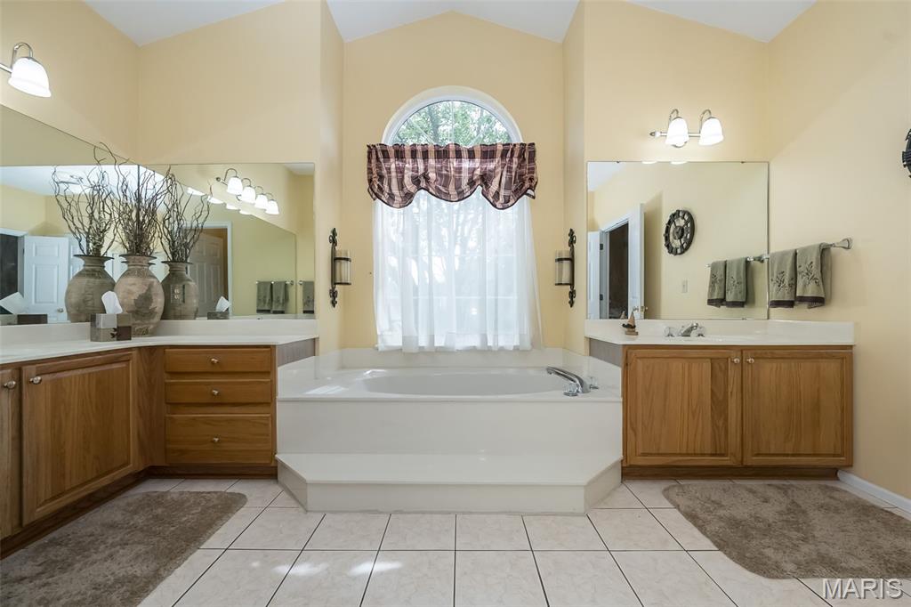 Wildwood, Missouri, 63005, United States, 4 Bedrooms Bedrooms, ,5 BathroomsBathrooms,Residential,For Sale,1866862