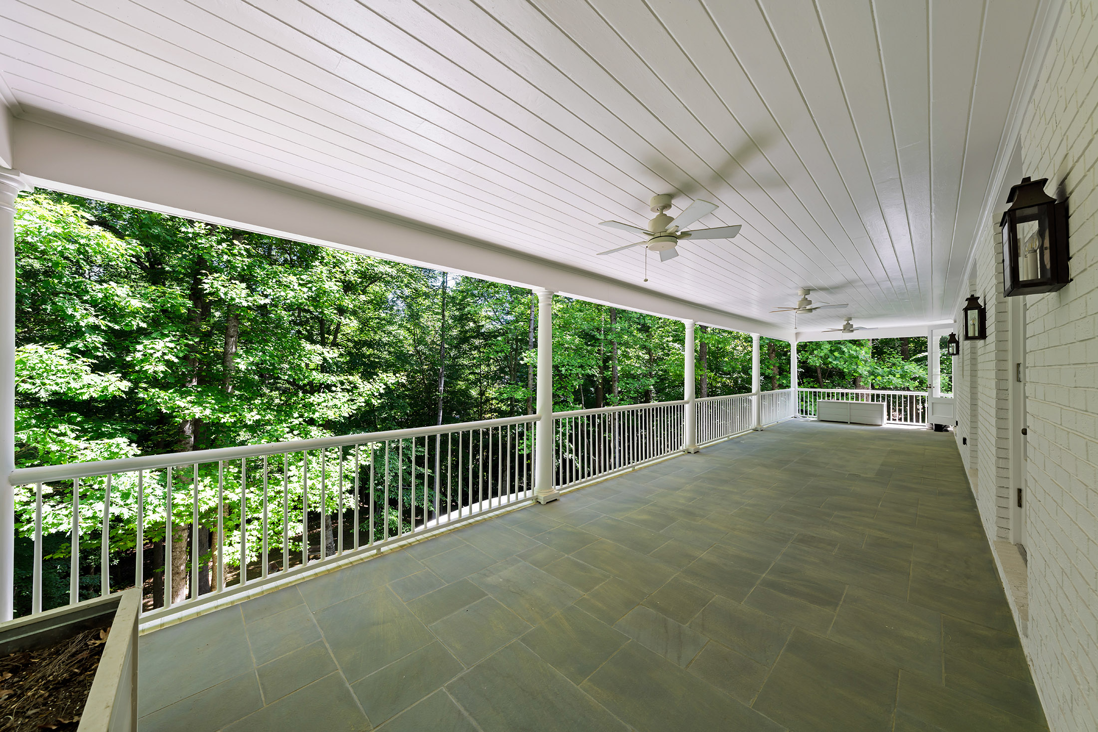  Timeless Architecture and Modern Livability Converge in Tuxedo Park Home - 物件實景