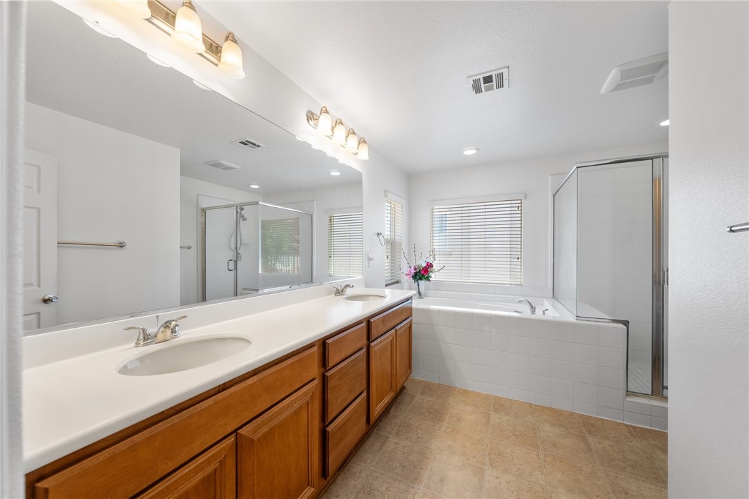Beaumont, California, 92223, United States, 3 Bedrooms Bedrooms, ,3 BathroomsBathrooms,Residential,For Sale,1928243