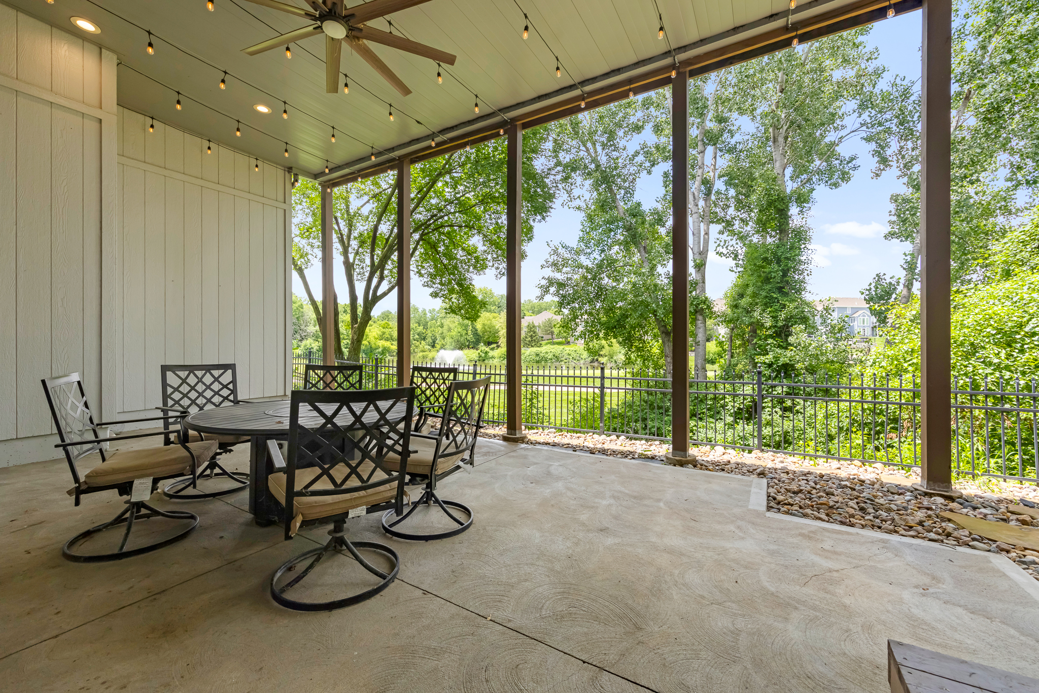  9920 Skyview Lane, Lenexa, KS 66220 - 物件實景