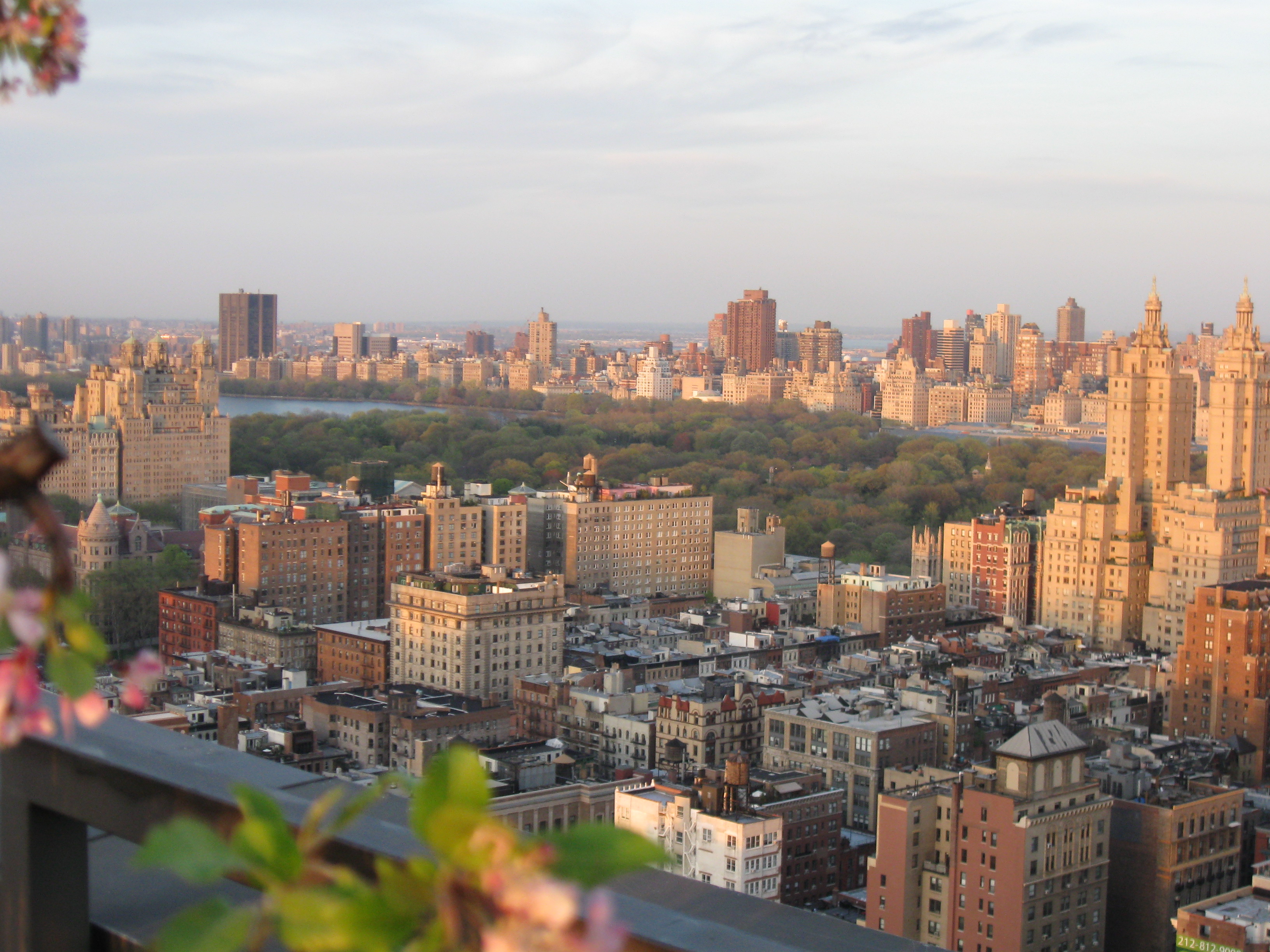 201 West 70th Street - 物件實景