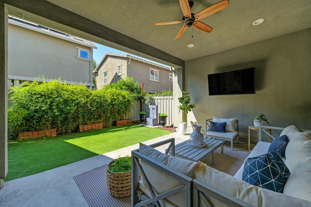 Sacramento, California, 95816, United States, 3 Bedrooms Bedrooms, ,3 BathroomsBathrooms,Residential,For Sale,1916793