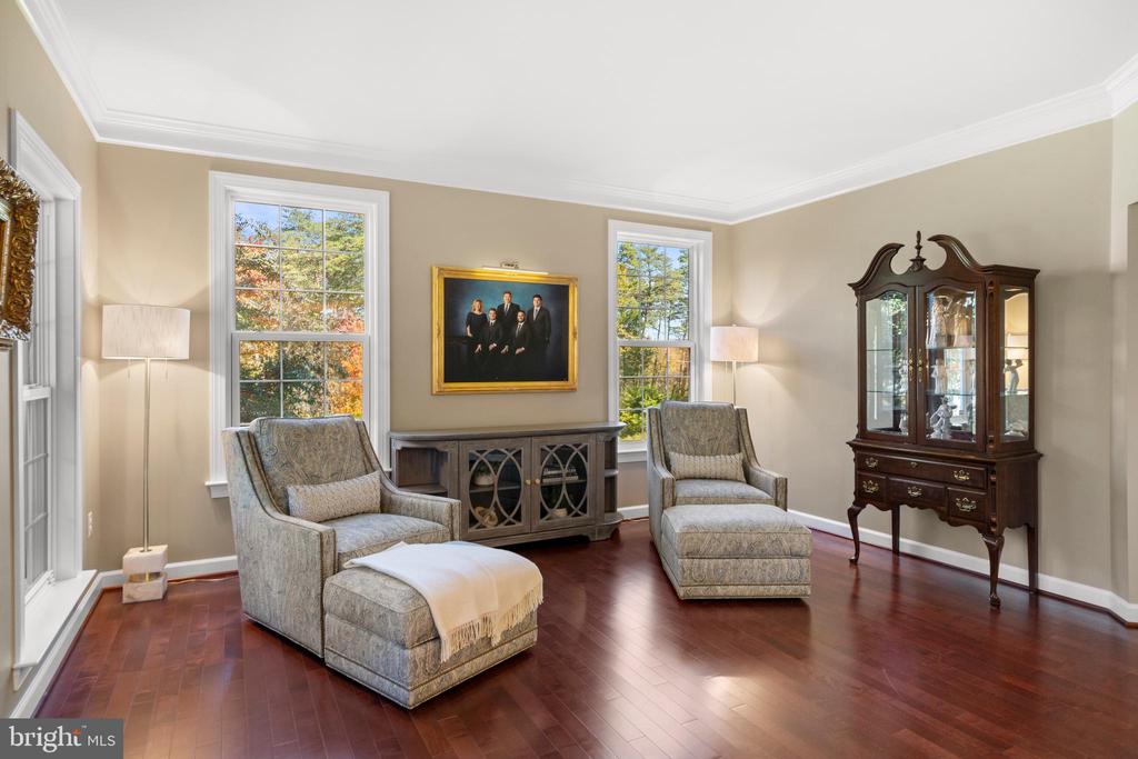 Broadlands, Virginia, 20148, United States, 5 Bedrooms Bedrooms, ,5 BathroomsBathrooms,Residential,For Sale,1977540