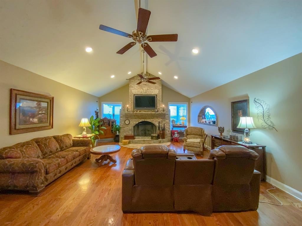 Omaha, Arkansas, 72662, United States, 4 Bedrooms Bedrooms, ,4 BathroomsBathrooms,Residential,For Sale,1922078