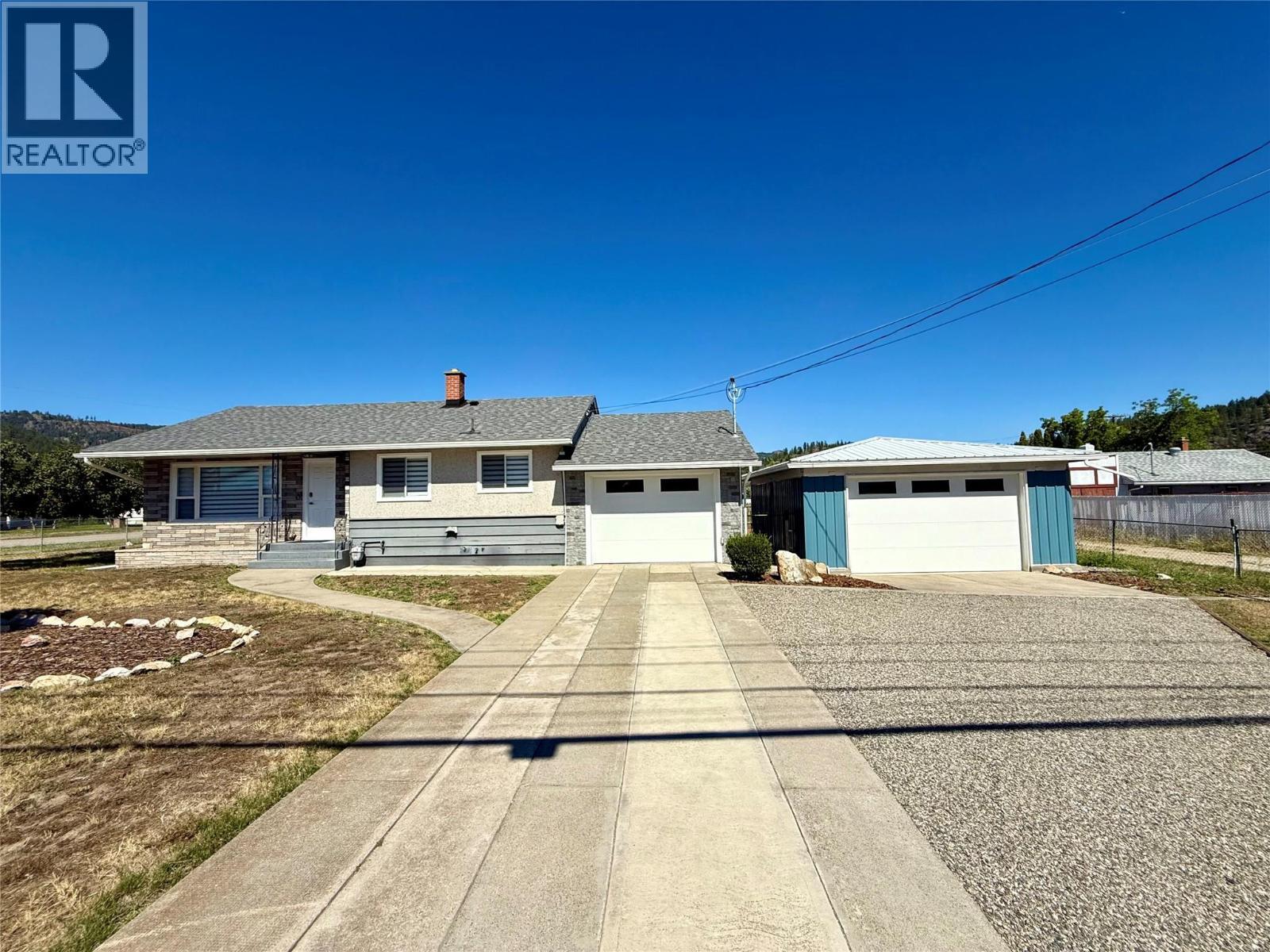 GRAND FORKS, British Columbia, V0H 1H2, CA, 4 Bedrooms Bedrooms, ,1 BathroomBathrooms,Residential,For Sale,1918245