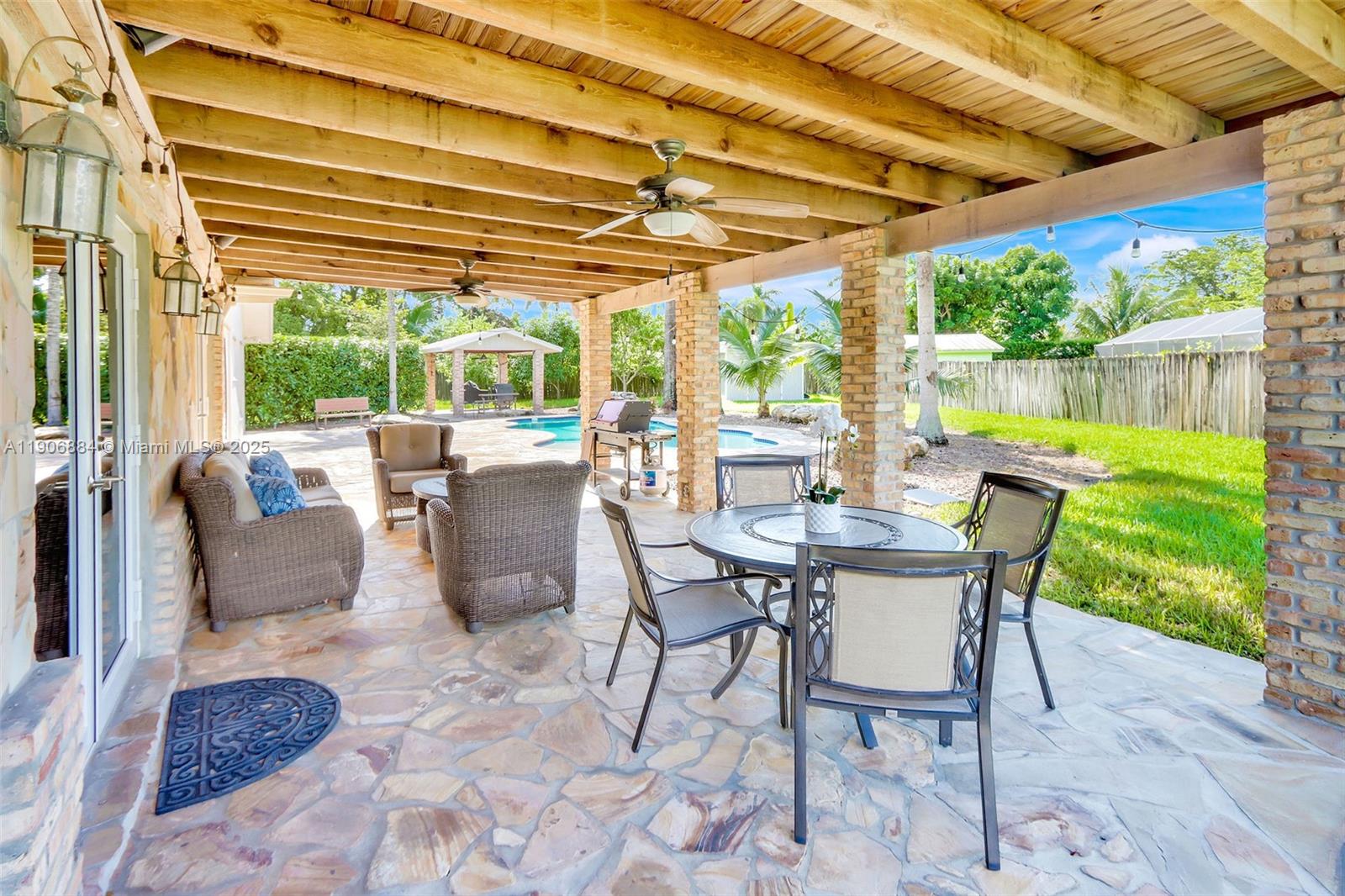 Miami, Florida, 33176, United States, 4 Bedrooms Bedrooms, ,2 BathroomsBathrooms,Residential,For Sale,1986313