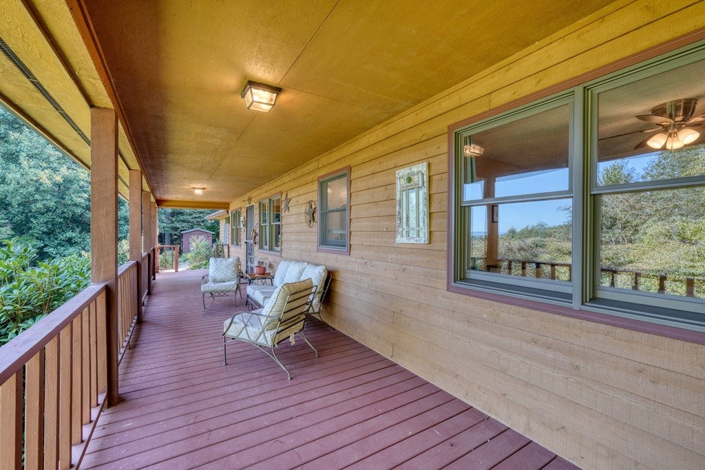 Blairsville, Georgia, 30512, United States, 2 Bedrooms Bedrooms, ,2 BathroomsBathrooms,Residential,For Sale,1932142