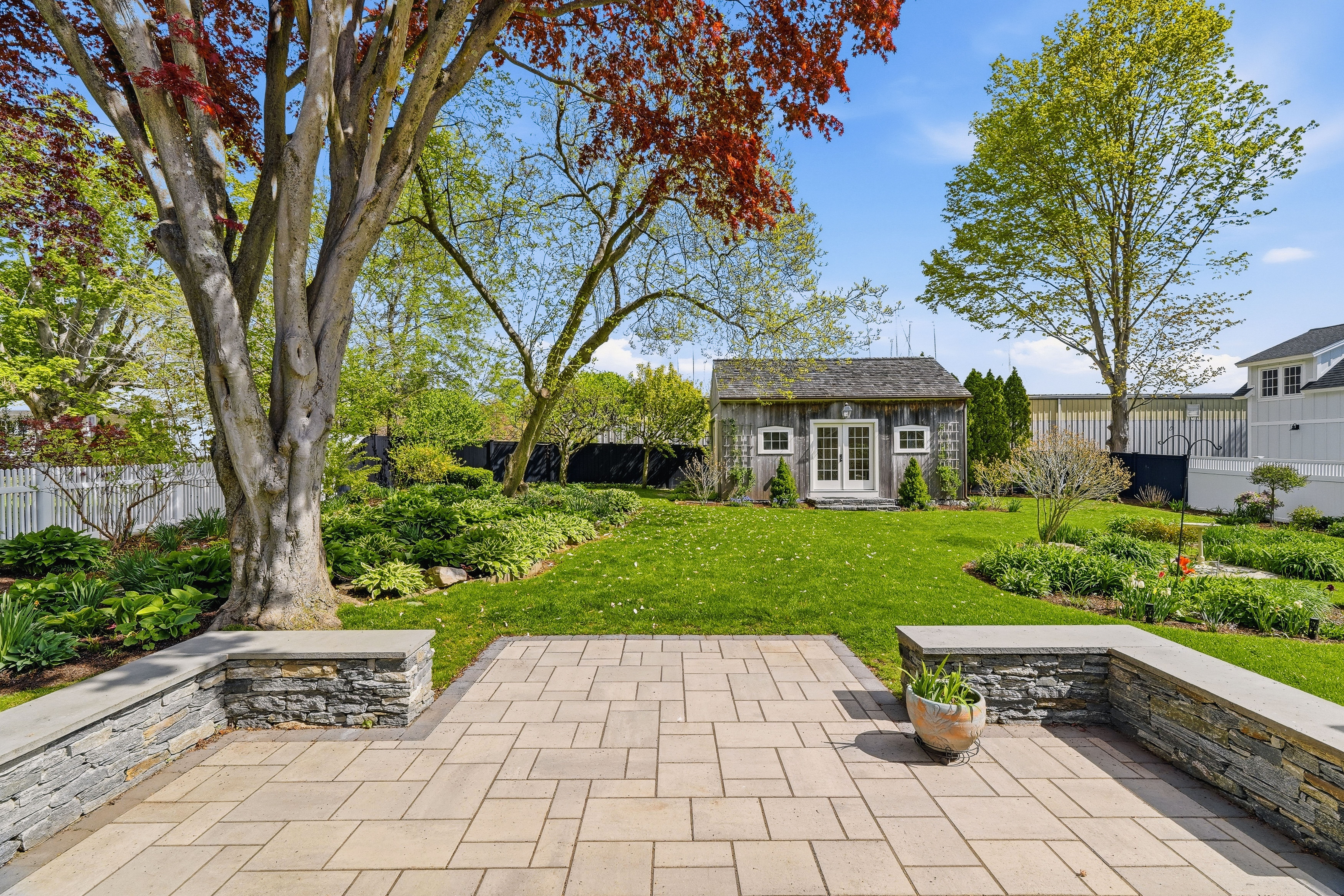  A Turnkey Antique Masterpiece Steps from Essex Village and the River - 物件實景