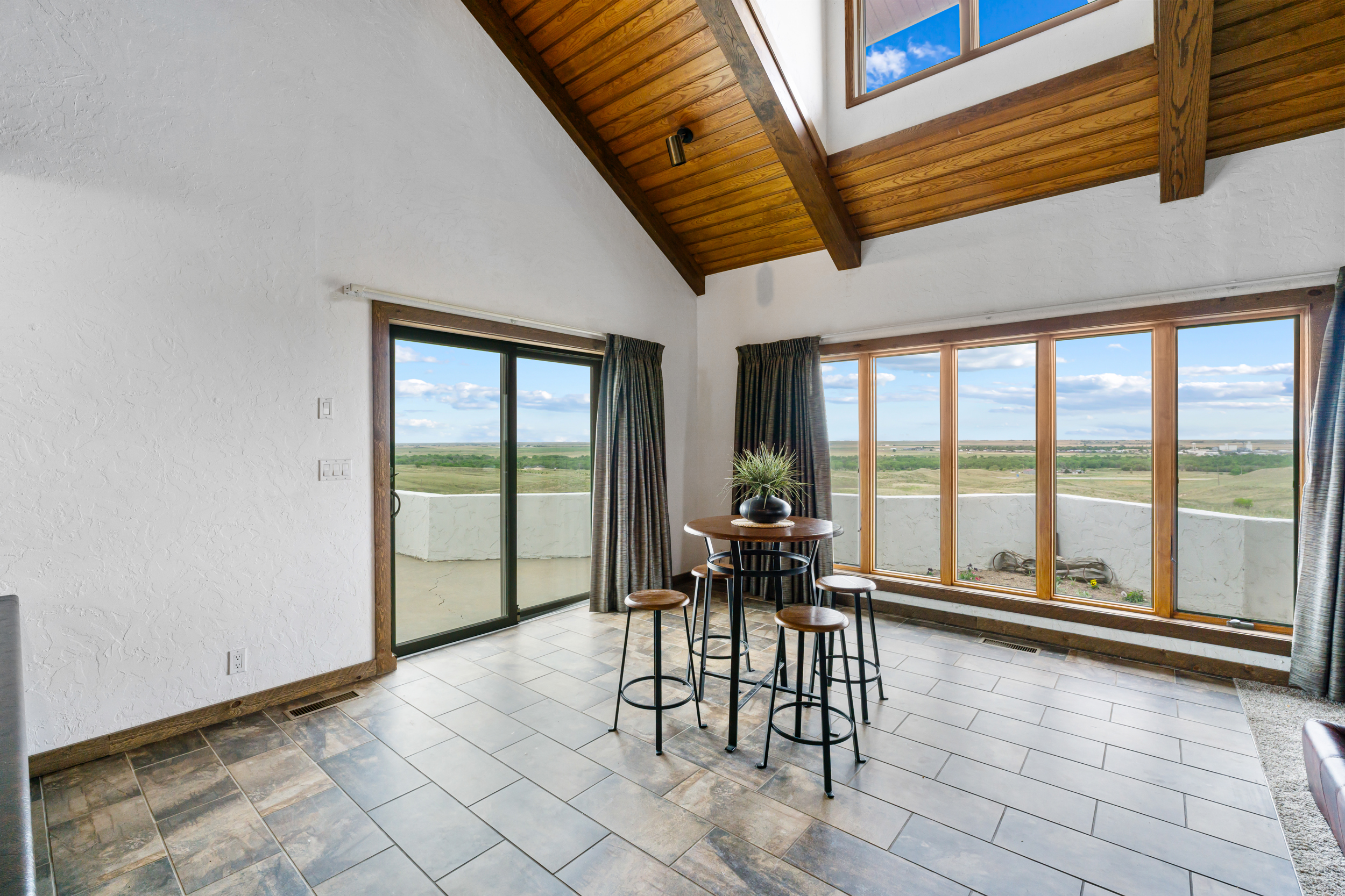 Julesburg, Colorado, 80737, United States, 3 Bedrooms Bedrooms, ,2 BathroomsBathrooms,Residential,For Sale,1937455