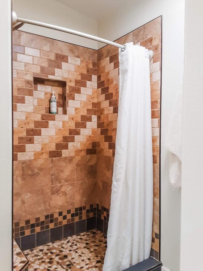 Sheridan, Wyoming, 82801, United States, 4 Bedrooms Bedrooms, ,2 BathroomsBathrooms,Residential,For Sale,2011372