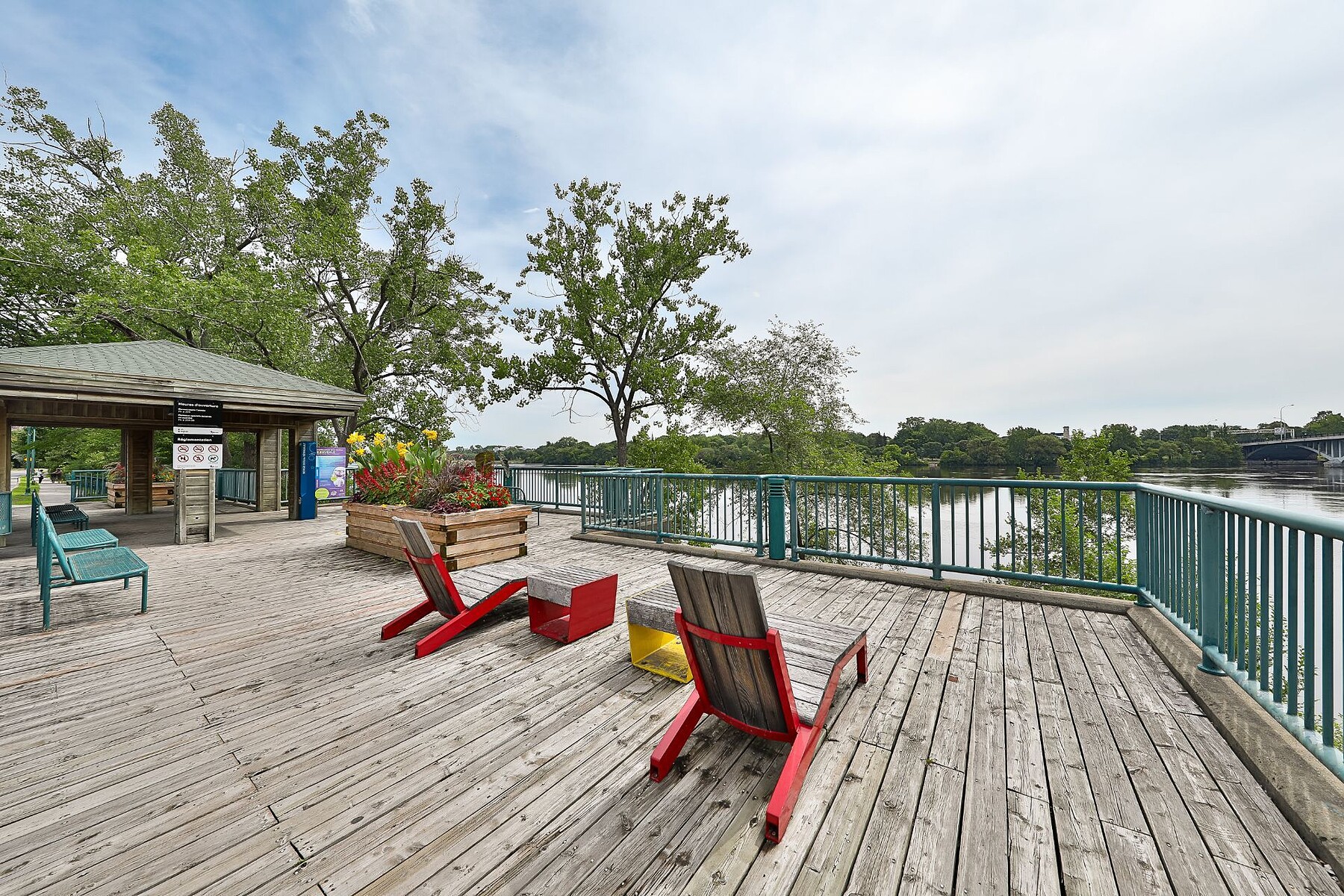  Pont-Viau, Laval - 物件實景