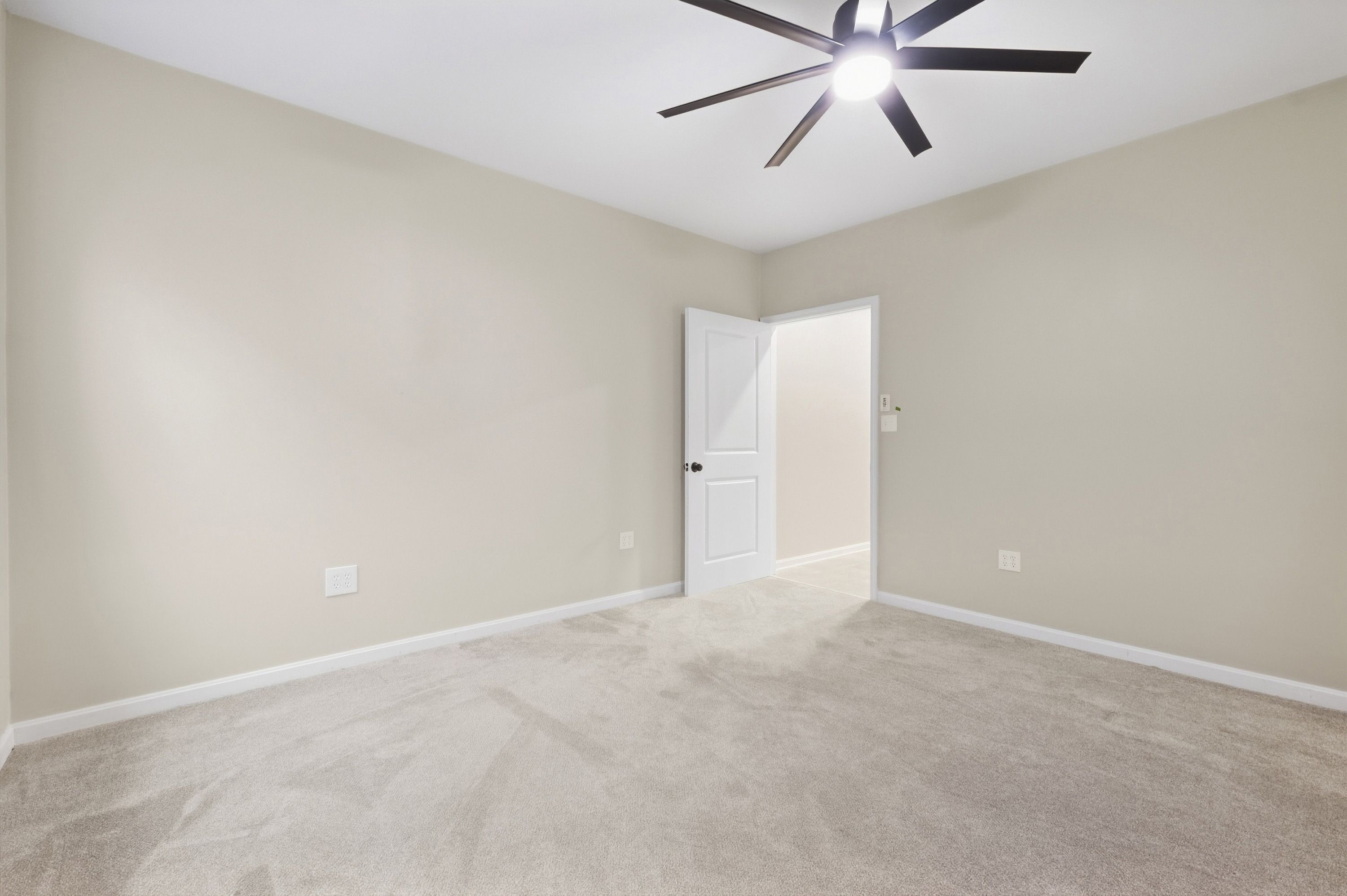  2008 Scenic Lakes Drive, Louisville, KY 40245 - 物件實景