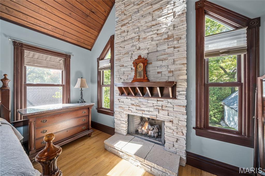 Kirkwood, Missouri, 63122, United States, 4 Bedrooms Bedrooms, ,4 BathroomsBathrooms,Residential,For Sale,1986224