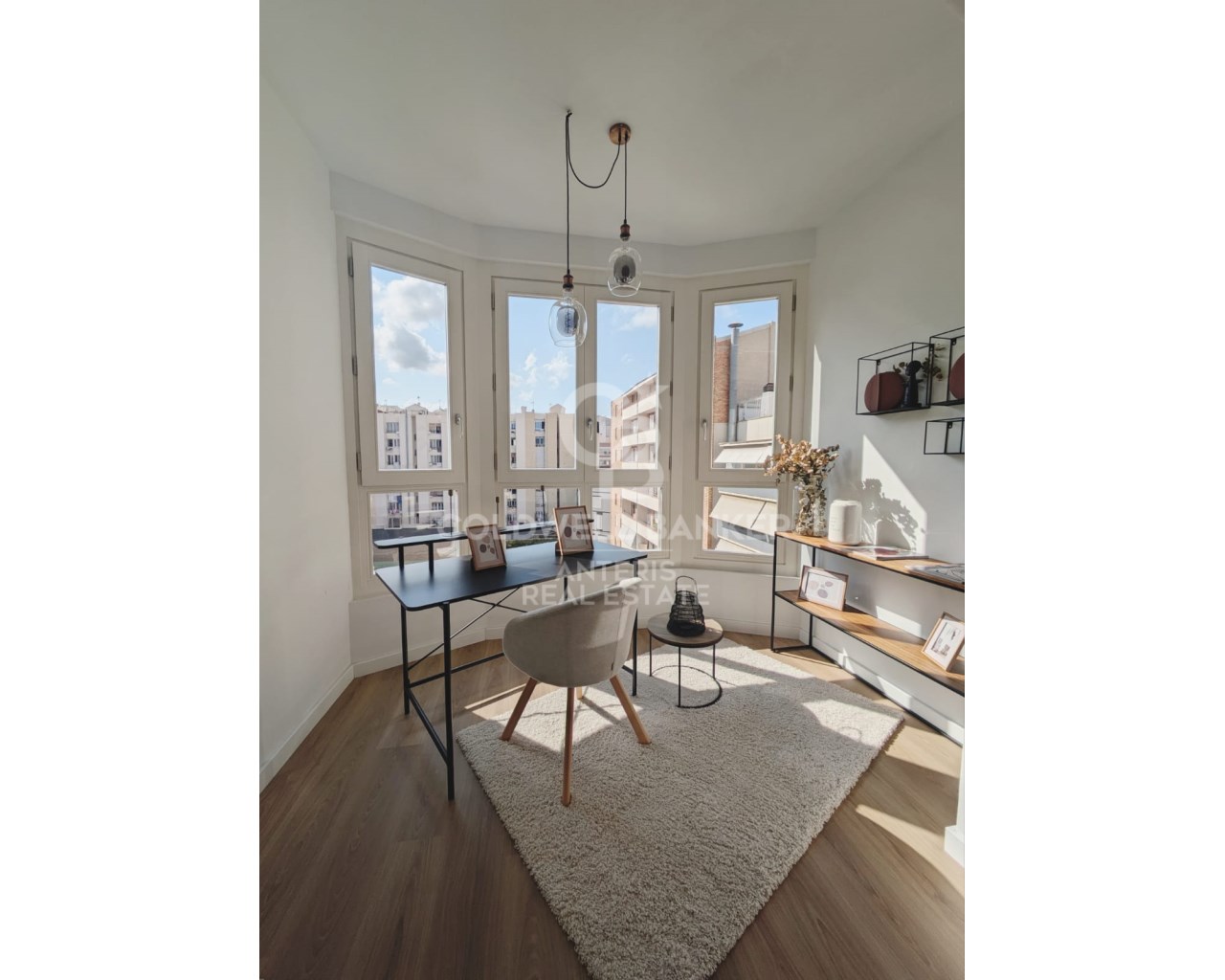 Barcelona, Barcelona, Eixample, La Dreta de l'Eix, Barcelona, Catalonia, ES, 4 Bedrooms Bedrooms, ,2 BathroomsBathrooms,Residential,For Sale,Barcelona, Barcelona, Eixample, La Dreta de l'Eix,1626735