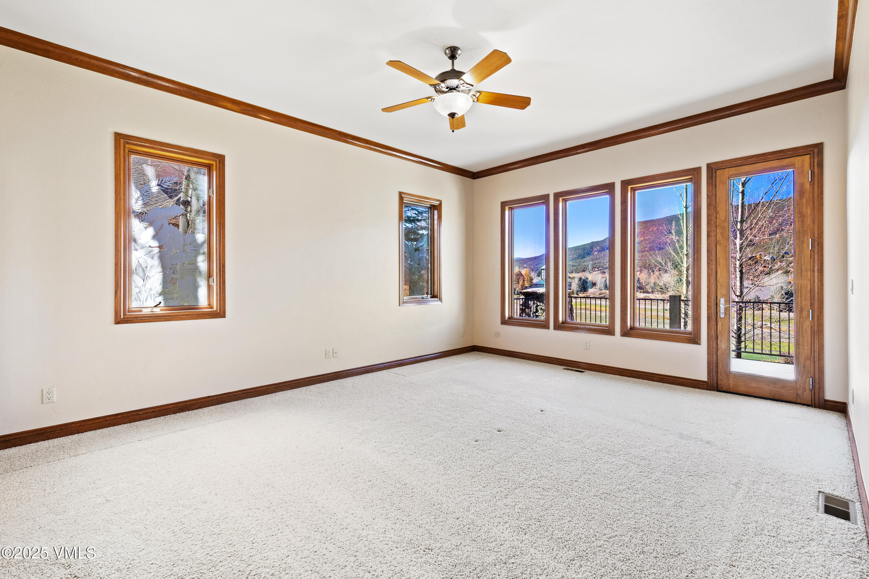 Gypsum, Colorado, 81637, United States, 6 Bedrooms Bedrooms, ,5 BathroomsBathrooms,Residential,For Sale,1987676