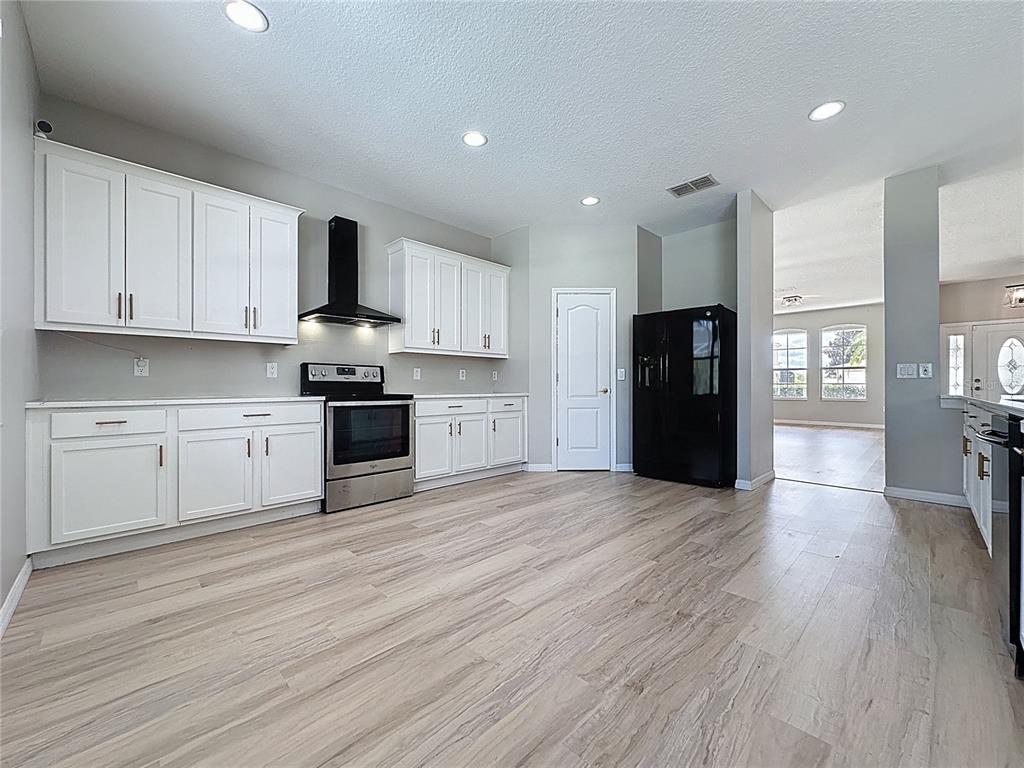 Davenport, Florida, 33896, United States, 5 Bedrooms Bedrooms, ,4 BathroomsBathrooms,Residential,For Sale,1839157