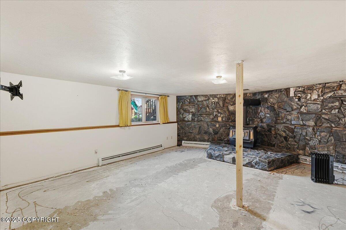 Kenai, Alaska, 99611, United States, 4 Bedrooms Bedrooms, ,3 BathroomsBathrooms,Residential,For Sale,1980386