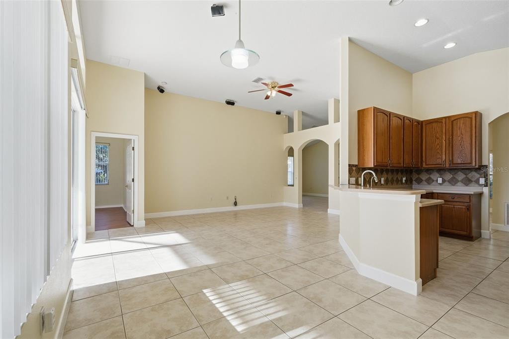 Tampa, Florida, 33635, United States, 4 Bedrooms Bedrooms, ,3 BathroomsBathrooms,Residential,For Sale,1988639