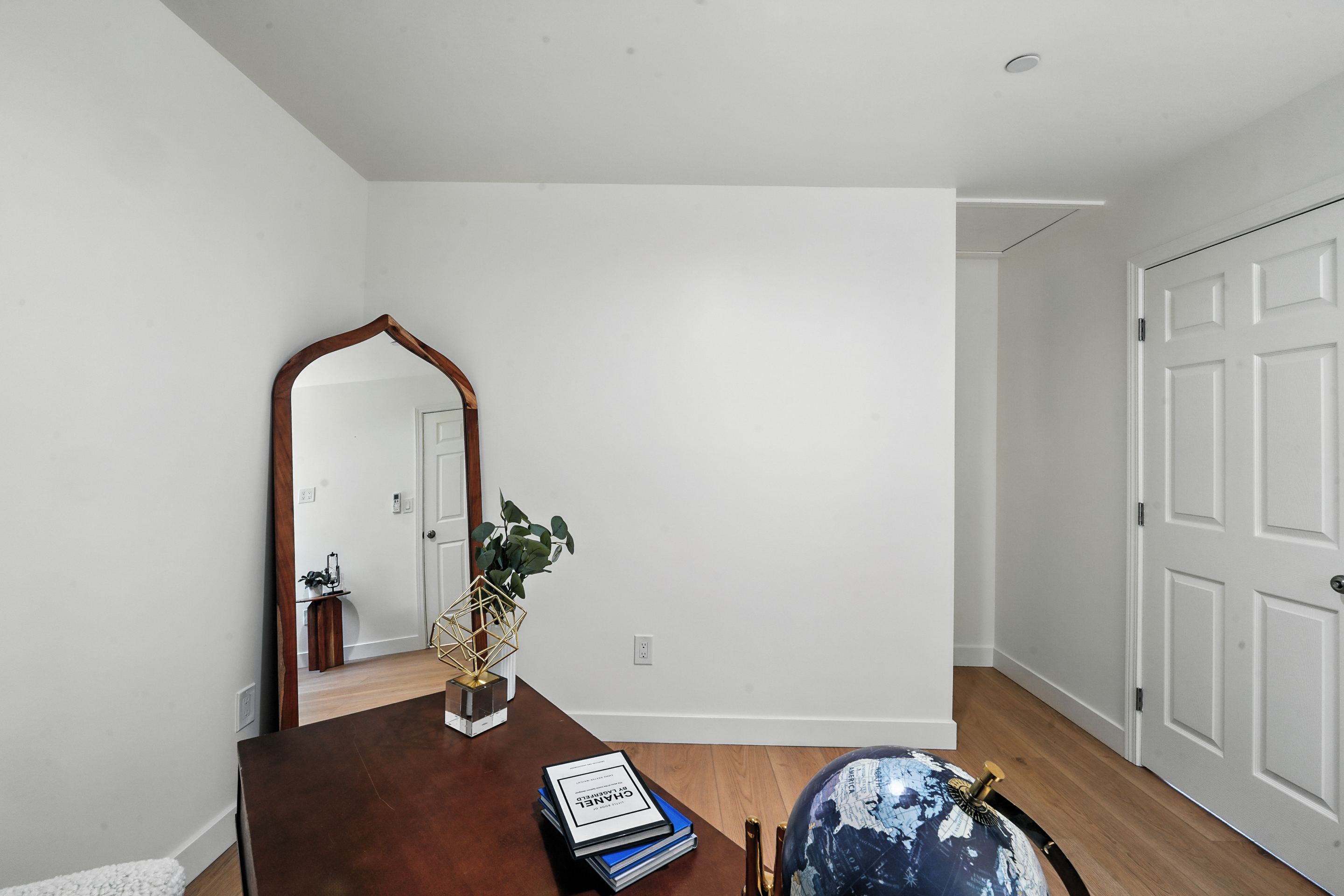 Los Angeles, California, 90042, United States, 3 Bedrooms Bedrooms, ,3 BathroomsBathrooms,Residential,For Sale,1909729