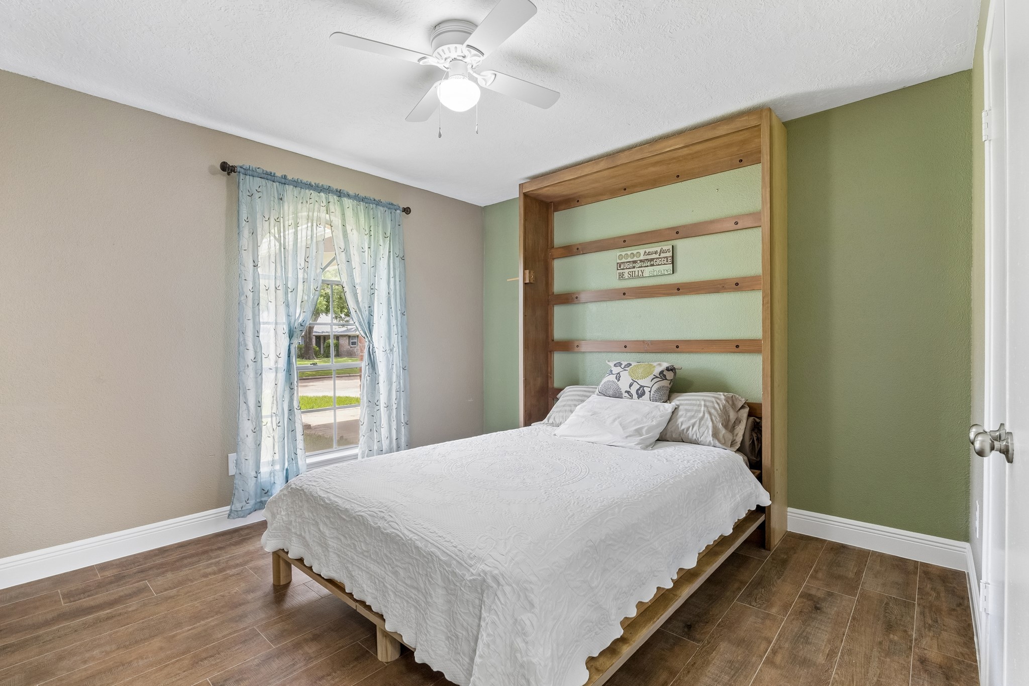  16407 Brookford Drive - 物件實景