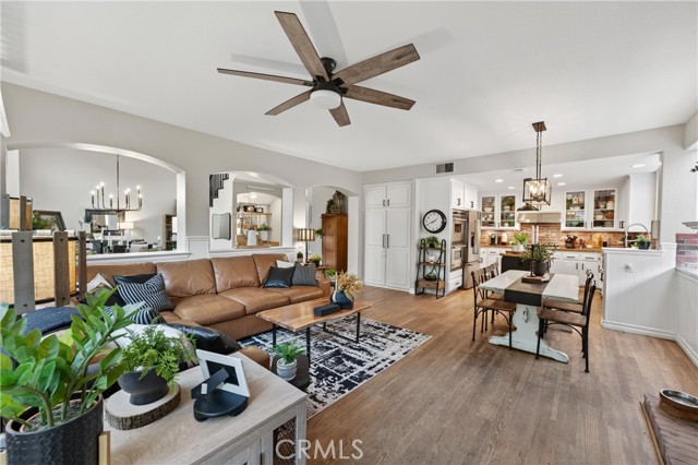 Rancho Santa Margarita, California, 92679, United States, 4 Bedrooms Bedrooms, ,3 BathroomsBathrooms,Residential,For Sale,1990751