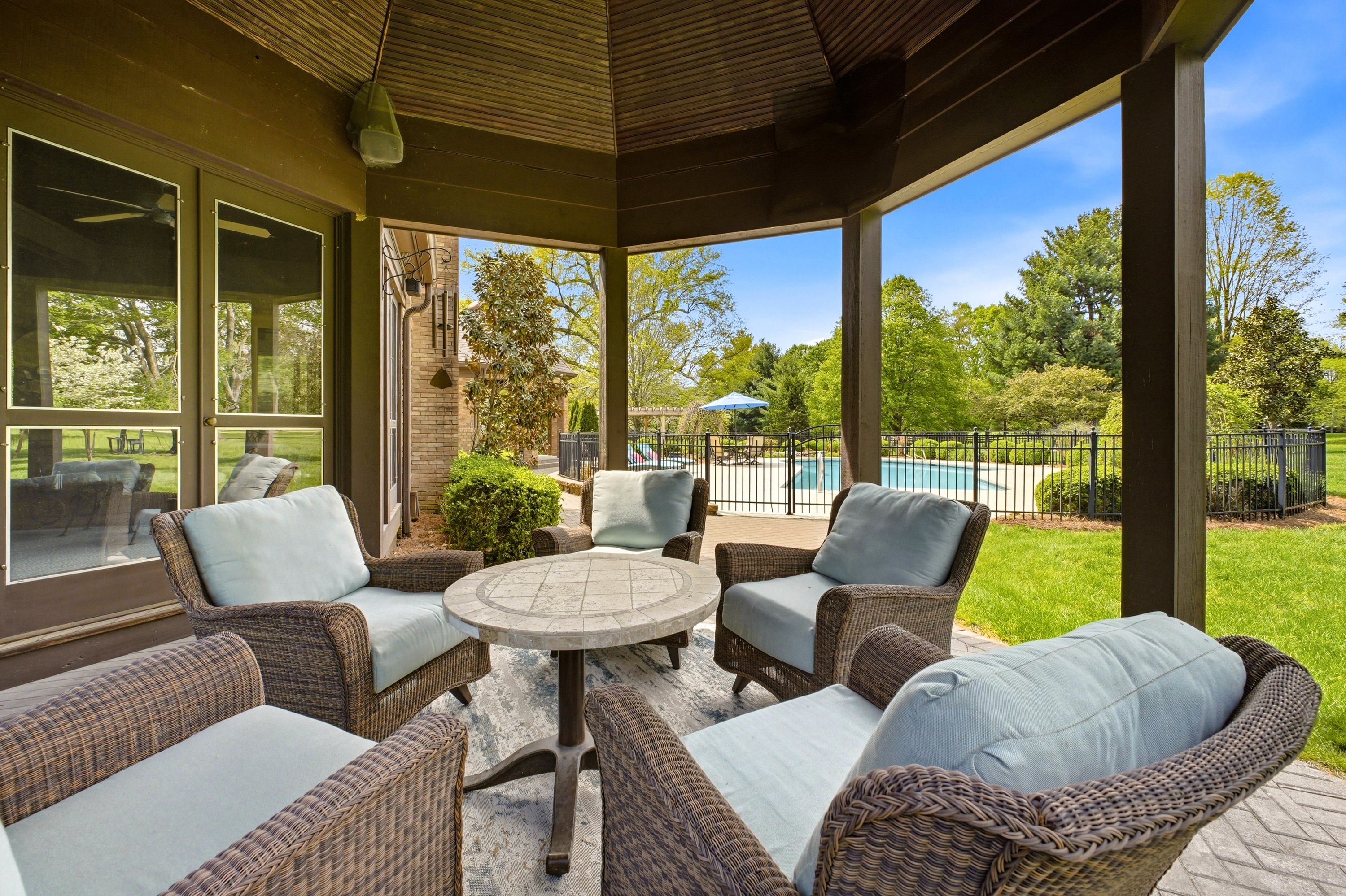  12409 Lucas Lane, Anchorage, KY 40223 - 物件實景