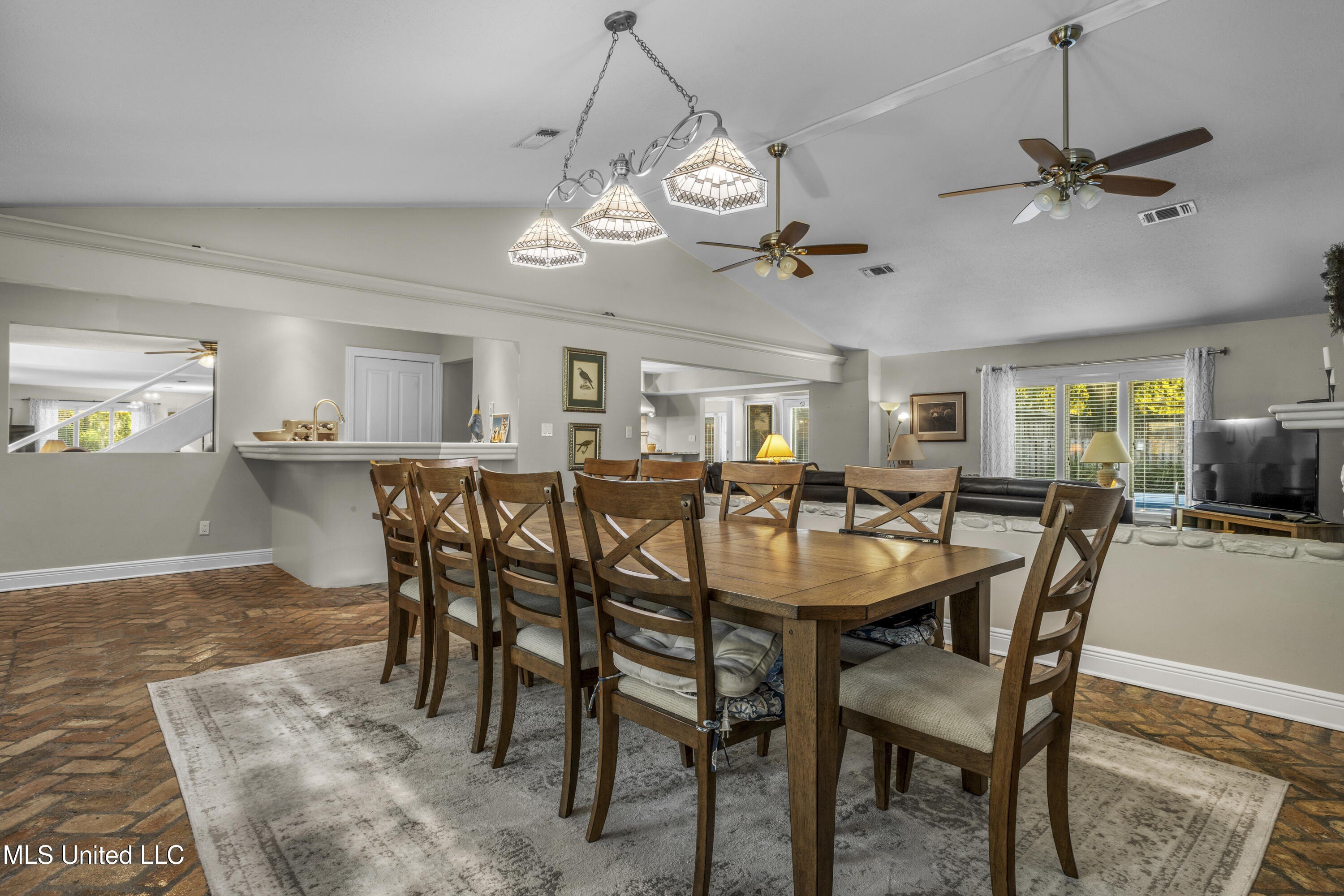 Gulfport, Mississippi, 39507, United States, 4 Bedrooms Bedrooms, ,4 BathroomsBathrooms,Residential,For Sale,1974539