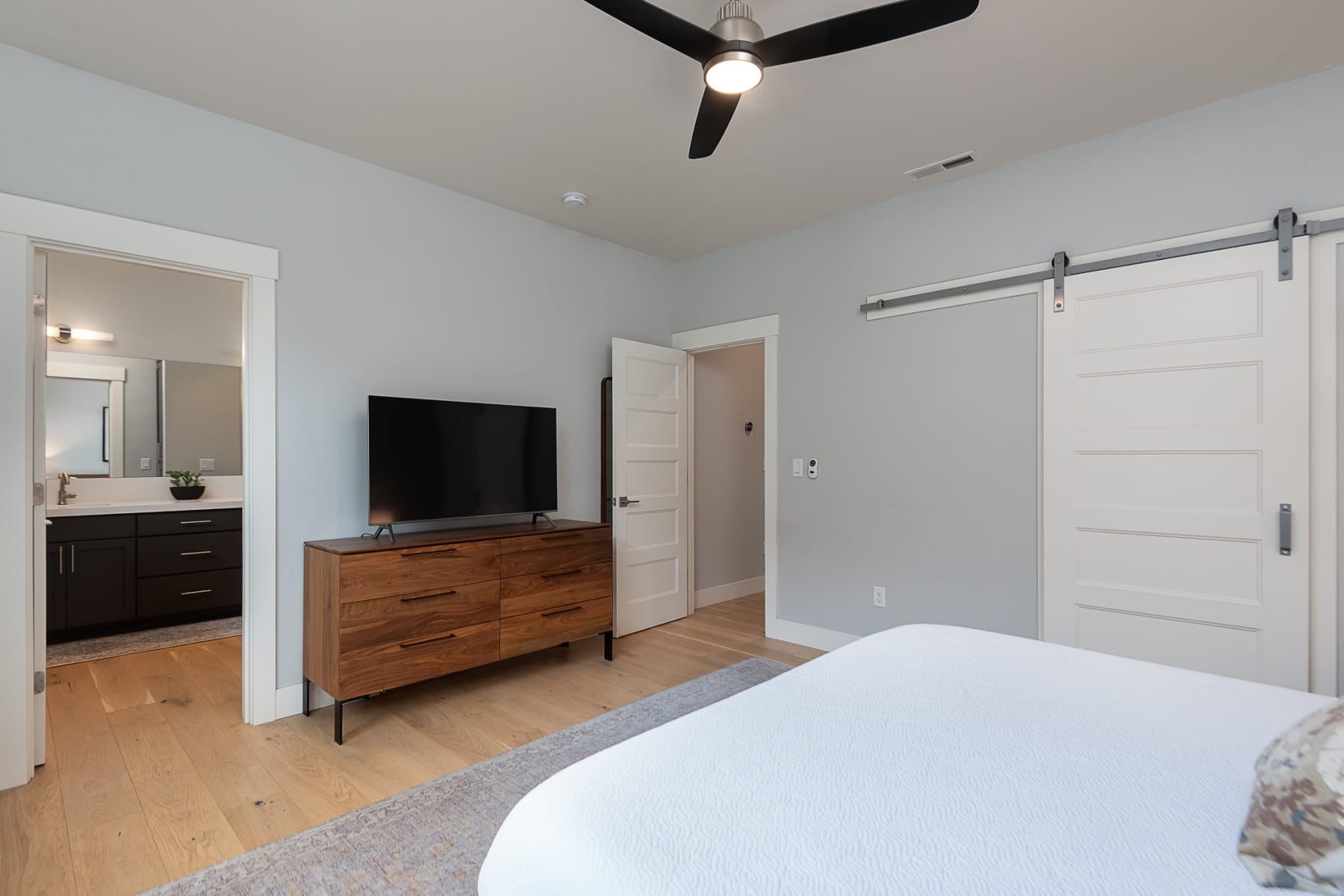  20671 SE Cougar Peak Drive Bend, OR 97702 - 物件實景
