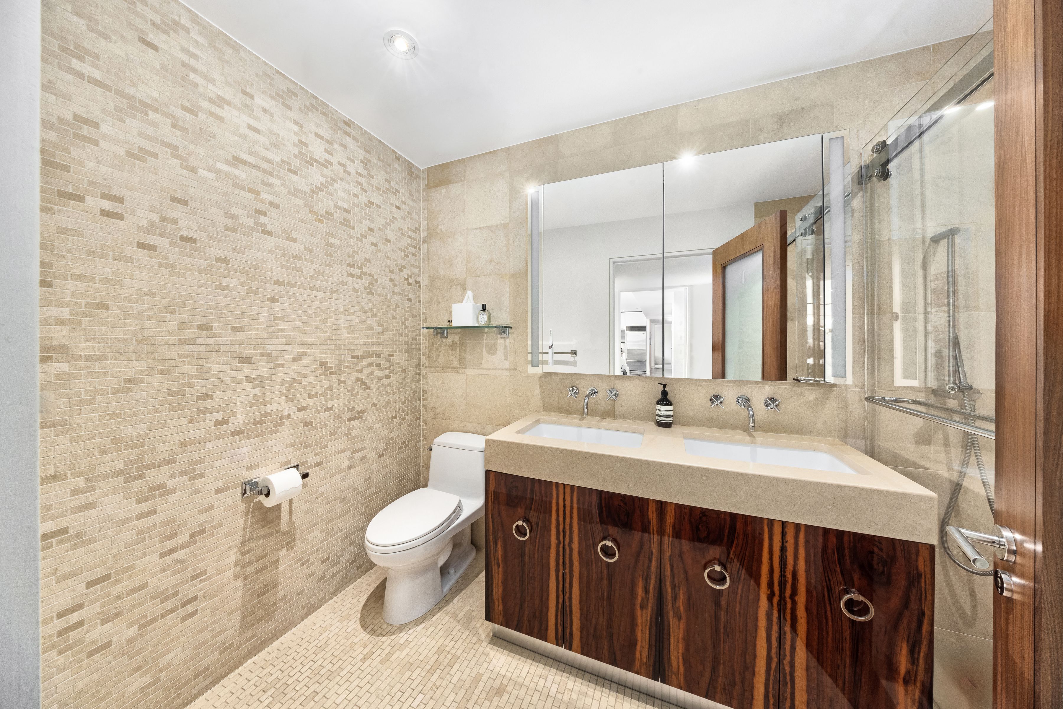  433 East 74th Street - 物件實景