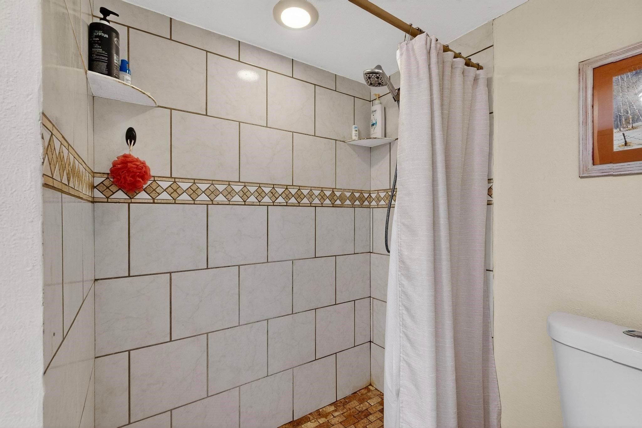 Santa Fe, New Mexico, 87505, United States, 3 Bedrooms Bedrooms, ,2 BathroomsBathrooms,Residential,For Sale,1971309