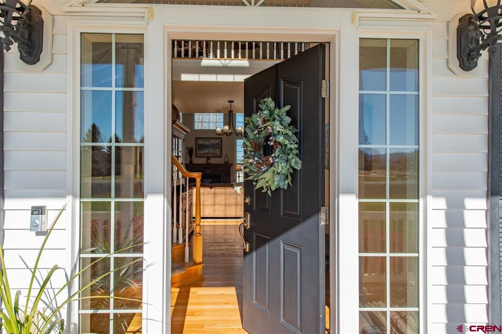 Montrose, Colorado, 81403, United States, 4 Bedrooms Bedrooms, ,4 BathroomsBathrooms,Residential,For Sale,1994276