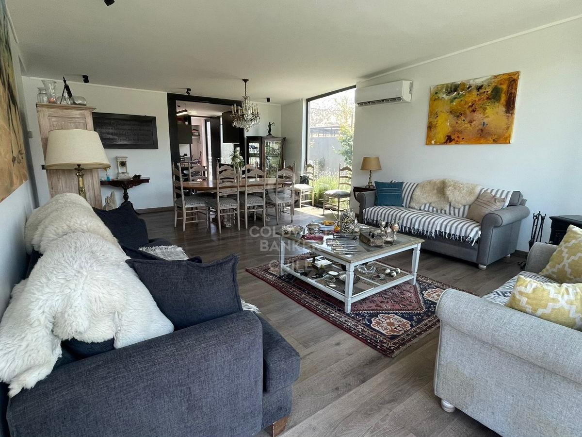 Colina, Chile, 4 Bedrooms Bedrooms, ,4 BathroomsBathrooms,Residential,For Sale,1687172