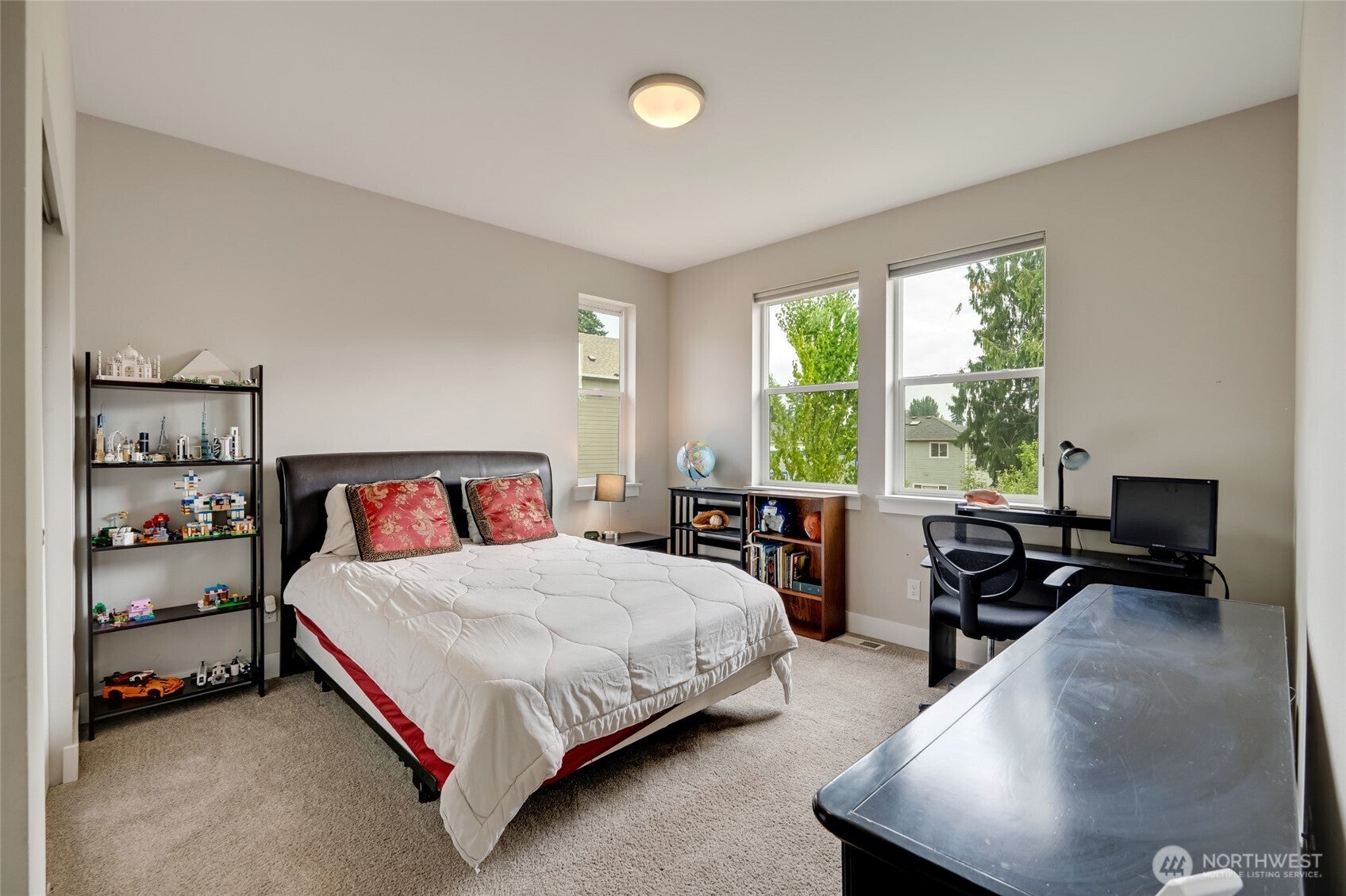 Bothell, Washington, 98012, United States, 4 Bedrooms Bedrooms, ,4 BathroomsBathrooms,Residential,For Sale,1909419