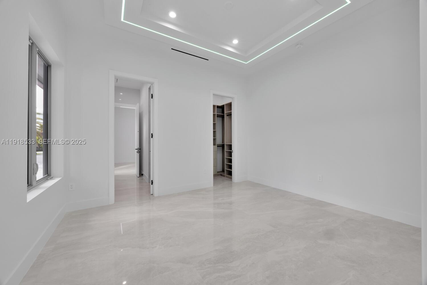 Miami, Florida, 33173, United States, 6 Bedrooms Bedrooms, ,7 BathroomsBathrooms,Residential,For Sale,2001798