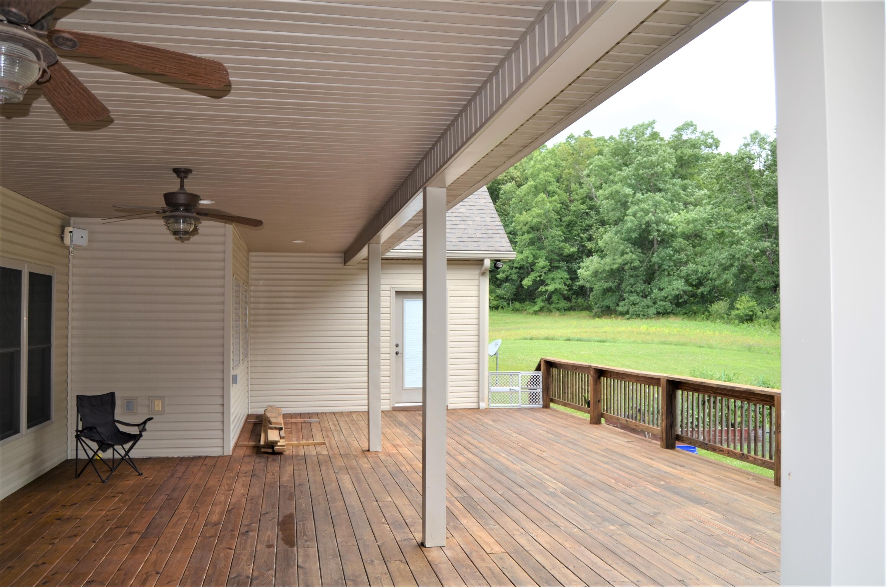 Crossville, Tennessee, 38571, United States, 4 Bedrooms Bedrooms, ,4 BathroomsBathrooms,Residential,For Sale,1916408
