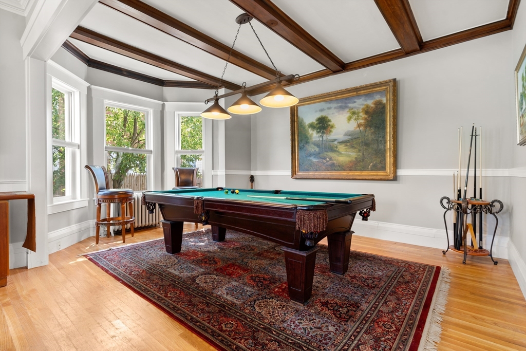 Newton, Massachusetts, 02458, United States, 5 Bedrooms Bedrooms, ,4 BathroomsBathrooms,Residential,For Sale,1941717