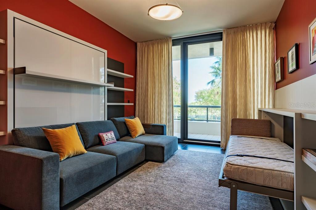 Longboat Key, Florida, 34228, United States, 3 Bedrooms Bedrooms, ,3 BathroomsBathrooms,Residential,For Sale,1989594