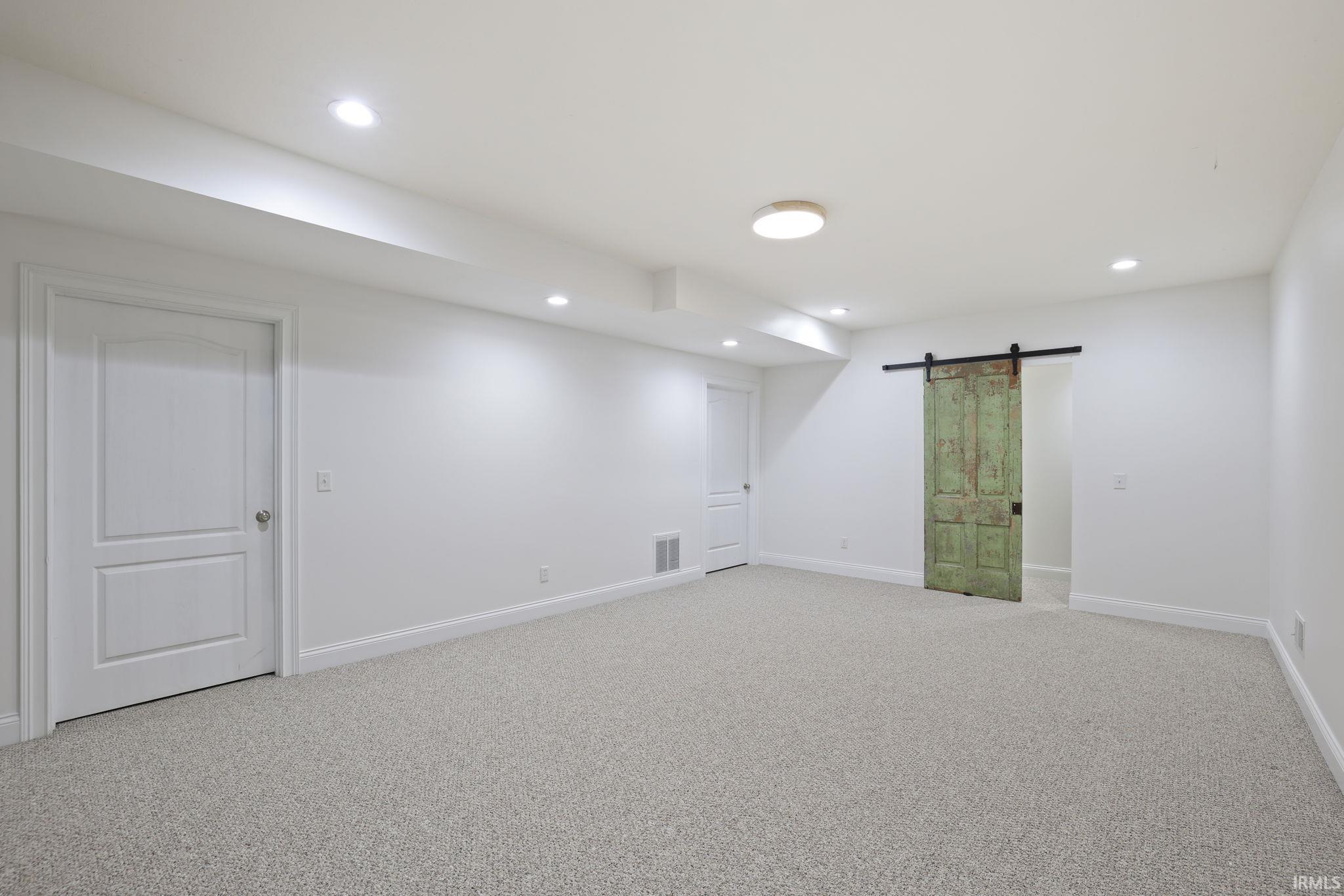 Bloomington, Indiana, 47401, United States, 4 Bedrooms Bedrooms, ,4 BathroomsBathrooms,Residential,For Sale,1943919