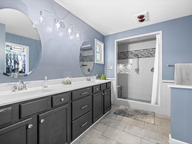 Fort Mill, South Carolina, 29708, United States, 4 Bedrooms Bedrooms, ,3 BathroomsBathrooms,Residential,For Sale,1977828