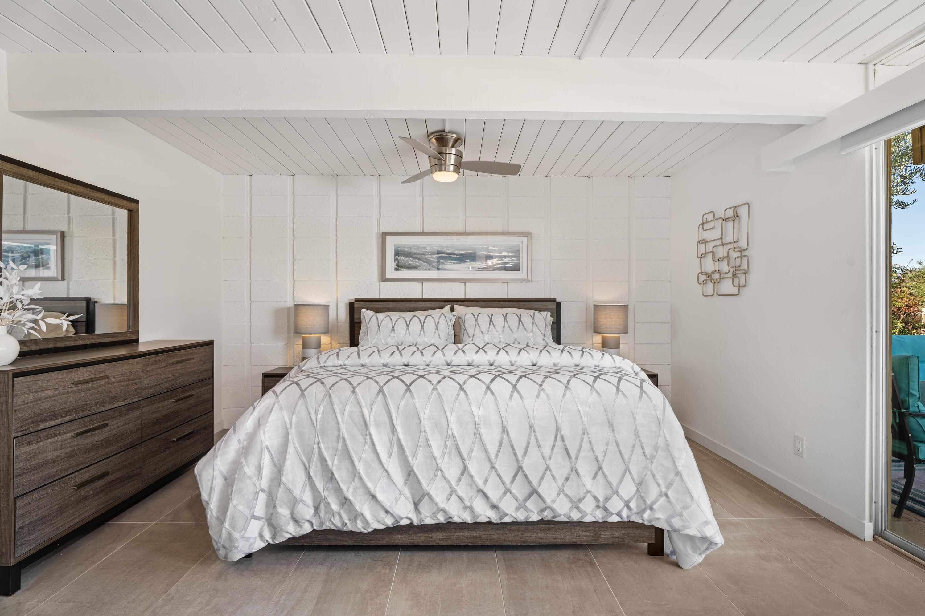 Palm Desert, California, 92260, United States, 2 Bedrooms Bedrooms, ,1 BathroomBathrooms,Residential,For Sale,1994771