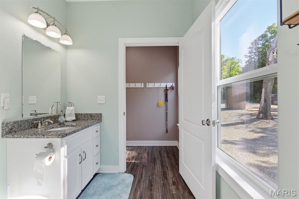 Lincoln, Missouri, 65338, United States, 3 Bedrooms Bedrooms, ,3 BathroomsBathrooms,Residential,For Sale,2048481